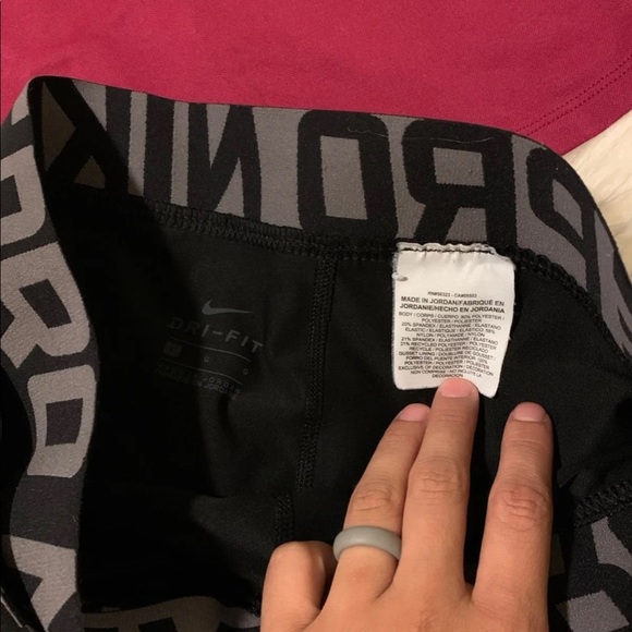 Nike pro spandex shorts - Picture 4 of 8